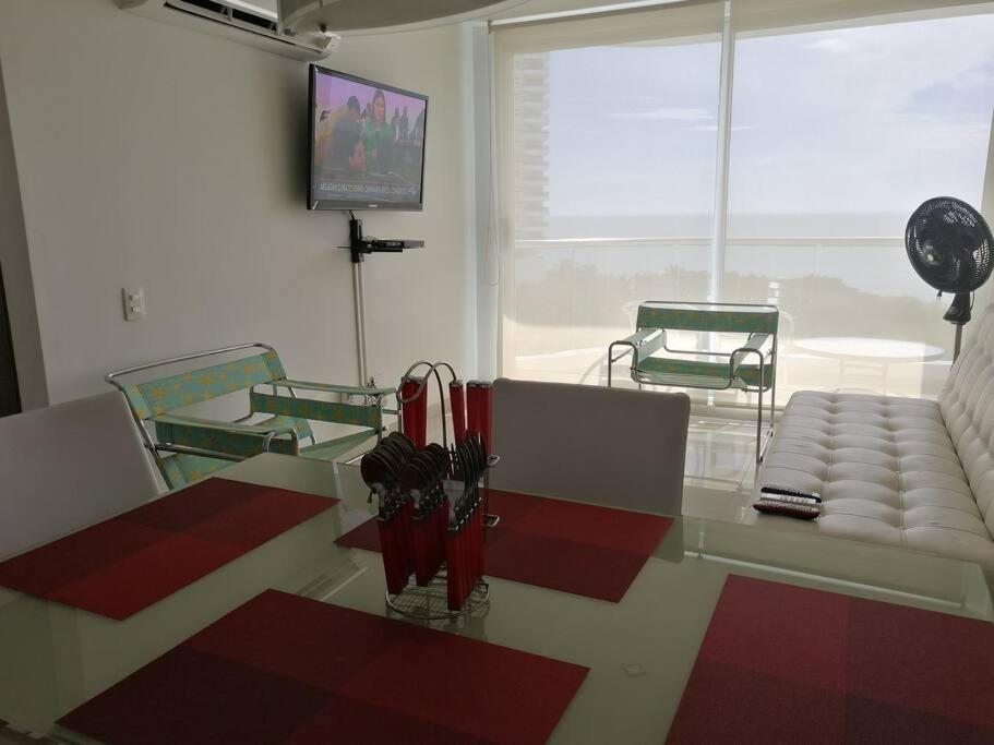 Moderno - Sector Playa Salguero - Santa Marta (Magdalena)