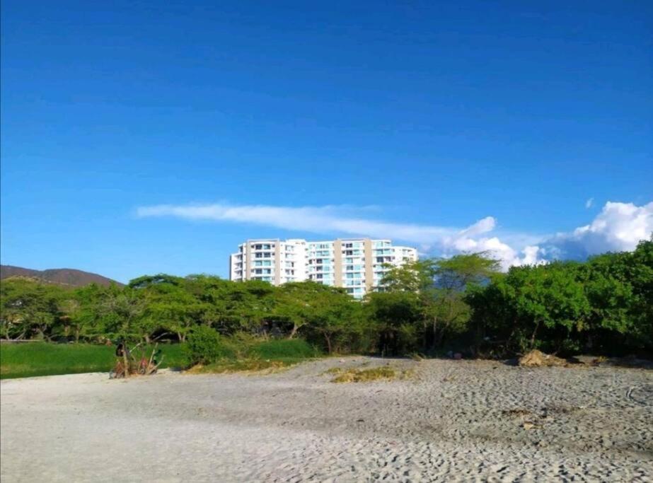 Moderno - Sector Playa Salguero - Apartamento *